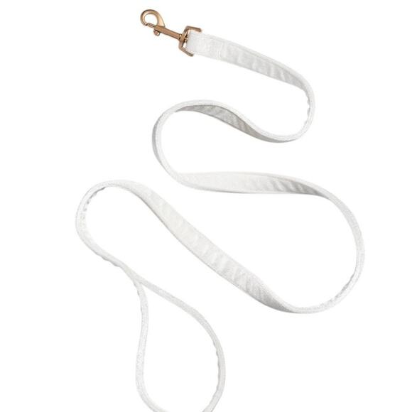 Wedding Collection Velvet Dog Leash 60" - Boots & Barkley - Picture 1 of 4